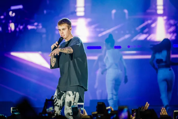 Justin Bieber在Gelredome 2016上的表演 — 图库照片