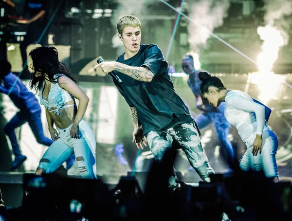 Justin Bieber在Gelredome 2016上的表演 — 图库照片