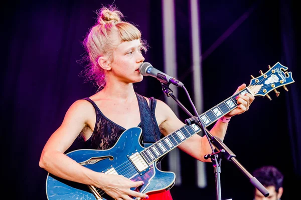 Junio 2019 Rock Werchter Festival Bélgica Concierto Anne Phoebe Lou — Foto de Stock