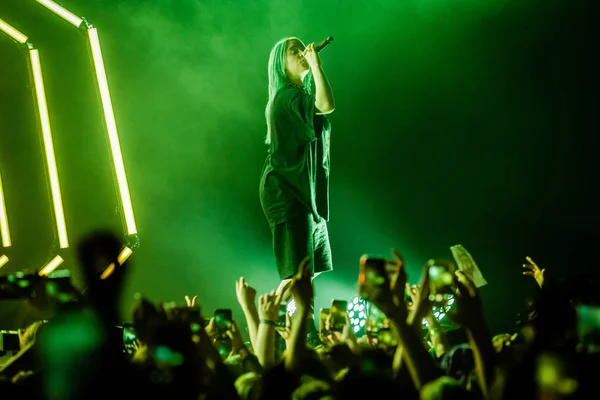 2020 Tivoli Vredenburg Utrecht Países Bajos Billie Eilish —  Fotos de Stock