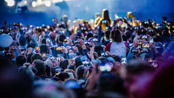 Junio 2018 Pinkpop Festival Landgraaf Países Bajos Concierto Teléfonos Celulares —  Fotos de Stock