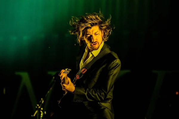Występ Arctic Monkeys Najlepiej Strzeżonej Tajemnicy 2018 — Zdjęcie stockowe