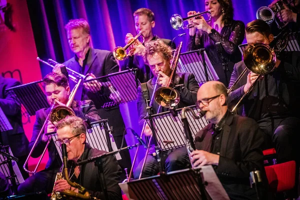 2020 Tivoli Vredenburg Utrecht Holandia Millenium Jazz Orchestra — Zdjęcie stockowe