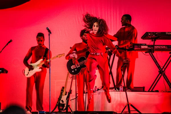 Solange Lowlands Выступают Сцене Время Музыкального Фестиваля — стоковое фото