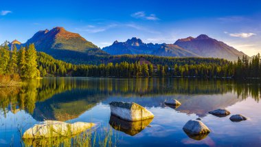 Slovakya - Strbske pleso dağ Gölü Panoraması