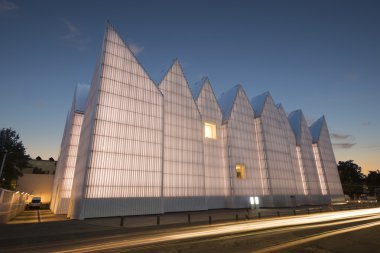 Szczecin, Polonya-Ocak 2018: modern, futuristik binada Szczecin Filarmoni Salonu, gece