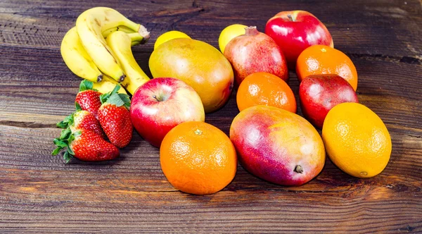 Close Exotic Fruits Wooden Table — Stock Photo, Image