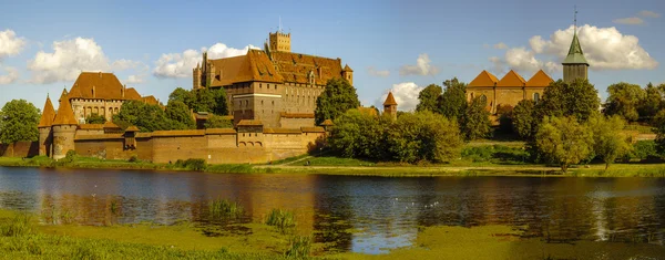 Duitse kasteel in malbork (marienburg) in Pommeren (Polen) — Stockfoto