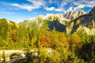 Julian Alps, sonbaharda pass Wrszicz, Slovenya