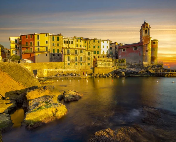 Atardecer en Tellaro, Liguria, Italia — Foto de Stock