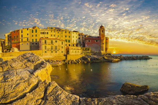 Atardecer en Tellaro, Liguria, Italia — Foto de Stock