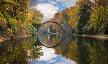 Şeytan'ın Köprüsü, Kromlau, Almanya