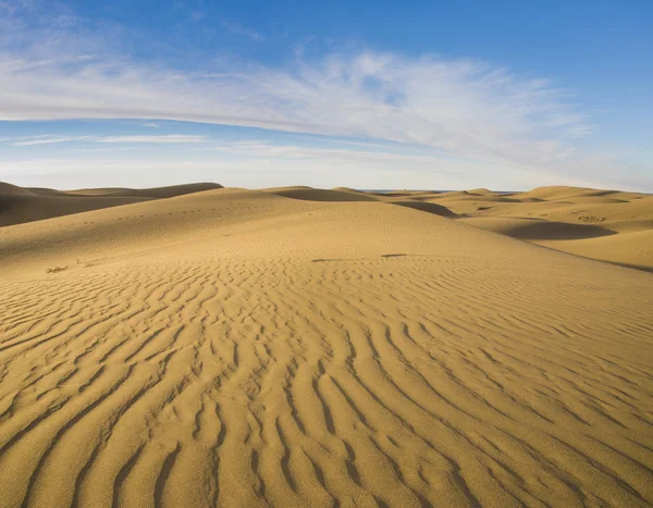 Híres természeti park Maspalomas dűnéi Gran Canaria napkeltekor, — Stock Fotó