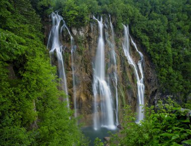 Plitvice Milli Parkı, Cr en ünlü şelaleler görünümünü