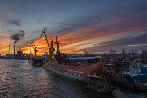 Szczecin, Polsko-leden 2018: Rekonstrukce polského námořnictva shi — Stock fotografie