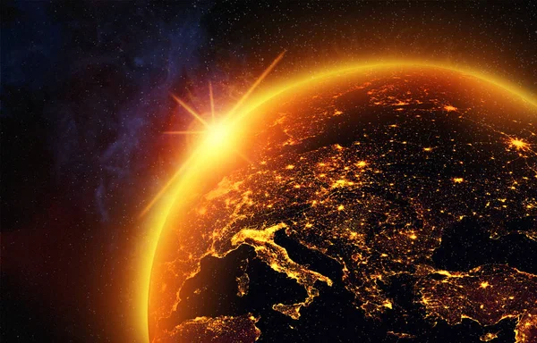 Yükselen güneş f ışık uzayda dünya vizyonu — Stok fotoğraf