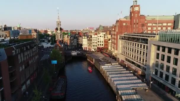 Letecký Pohled Známé Kanály Ulice Amsterdamu Nizozemsko Létání Nad Kanálem — Stock video