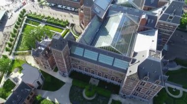 Rijksmuseum, Hollanda Ulusal Müzesi ve Amsterdam City 'nin 4K' daki panoramik manzarası. Amsterdam 'da ziyaret etmek için ünlü bir yer