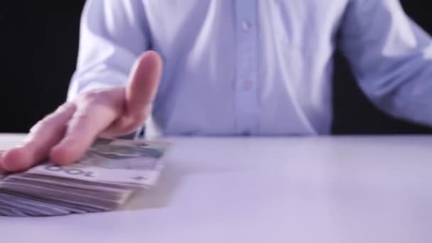 Monte Conceito Dinheiro Empresário Camisa Está Apresentando Pilha Dinheiro Polonês — Vídeo de Stock
