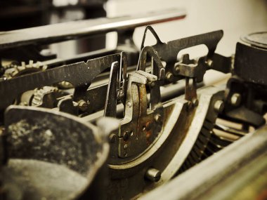 Eski bir daktilonun ayrıntıları