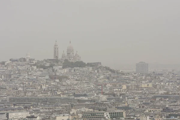 Paris França 2010 Novembro Montmartre Smog Imagens De Bancos De Imagens Sem Royalties