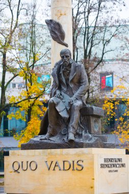 11.11.2019 - Kielce / Polonya Kielce 'deki Henryk Sienkiewicz Anıtı 