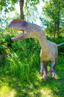 Baltow / Polonya 04.05.2017 - Baltow Park Poland 'daki dinozor. Dinozorlar için park yeri