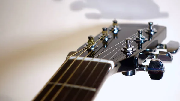 Guitar Headstock Closeup White Background — Stock Photo, Image