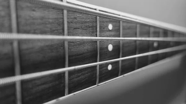 Encimera Bajo Guitarra Con Espacio Para Copiar Blanco Negro —  Fotos de Stock