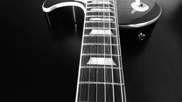 Ηλεκτρική Κιθάρα Closeup Μαύρο Και Άσπρο — Φωτογραφία Αρχείου