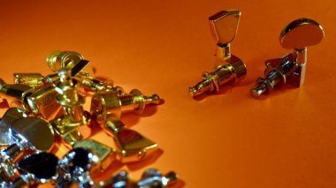 Gitar akortları ve gitar telleri. renk arkaplanı