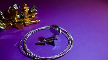 Gitar akortları ve gitar telleri. renk arkaplanı