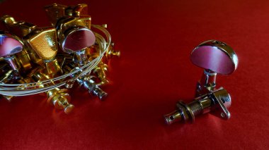 Gitar akortları ve gitar telleri. renk arkaplanı