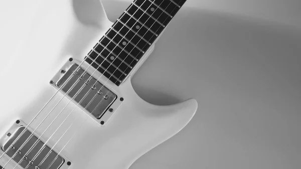 Λευκή Ηλεκτρική Κιθάρα Closeup Λευκό Φόντο Χώρο Αντιγραφής — Φωτογραφία Αρχείου
