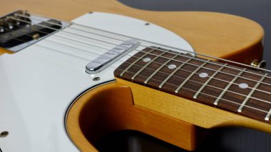 Klasik elektro gitar kapanışı. Uzayı kopyala Koyu arkaplan