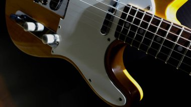 Klasik elektro gitar kapanışı. Uzayı kopyala Koyu arkaplan
