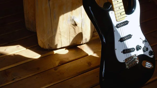 Elektrische Gitaar Close Houten Planken — Stockfoto