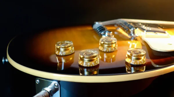 Vintage Electric Guitar Closeup Light Shadow — Stock Photo, Image