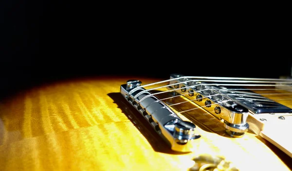 Chitarra Elettrica Vintage Primo Piano Luce Ombra — Foto Stock