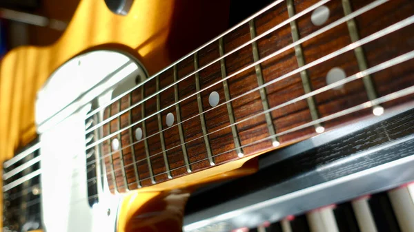 Guitarra Elétrica Teclados Piano — Fotografia de Stock