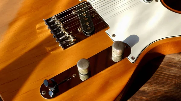 Vintage Gitarre Auf Den Holzbrettern — Stockfoto