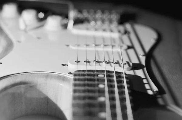 Nahaufnahme Einer Elektrischen Gitarre Dunkler Hintergrund — Stockfoto