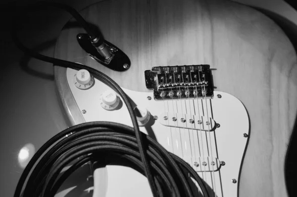 Guitarra Eléctrica Cable Guitarra Blanco Negro — Foto de Stock