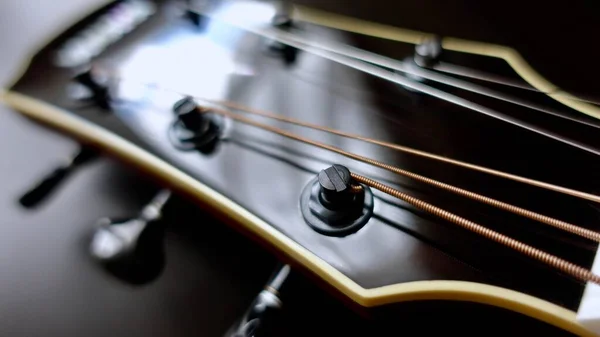 Acoustic Guitar Closeup Dark Background Copy Space — Stock Photo, Image