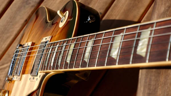 Guitarra Elétrica Vintage Nas Placas Madeira — Fotografia de Stock