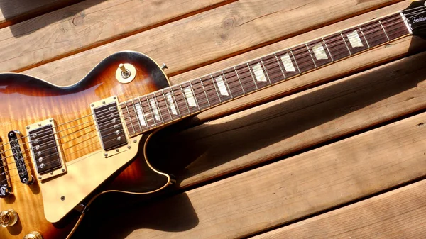 Guitarra Elétrica Vintage Nas Placas Madeira Espaço Cópia — Fotografia de Stock
