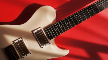 Elektro gitar kapanışı. Kopyalama alanı olan renk arkaplanı