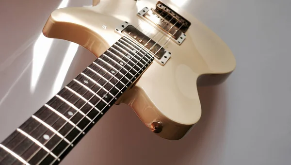 Guitare Électrique Gros Plan Fond Couleur Avec Espace Copie — Photo