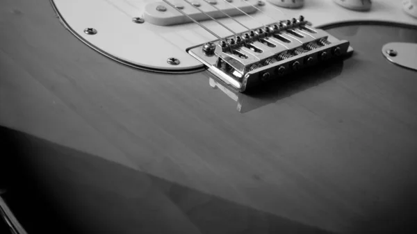 Closeup Guitarra Elétrica Fundo Branco Com Espaço Cópia — Fotografia de Stock