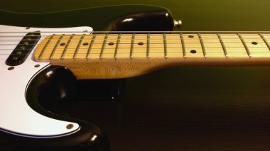 Elektro gitar kapanışı. Renk arkaplanı